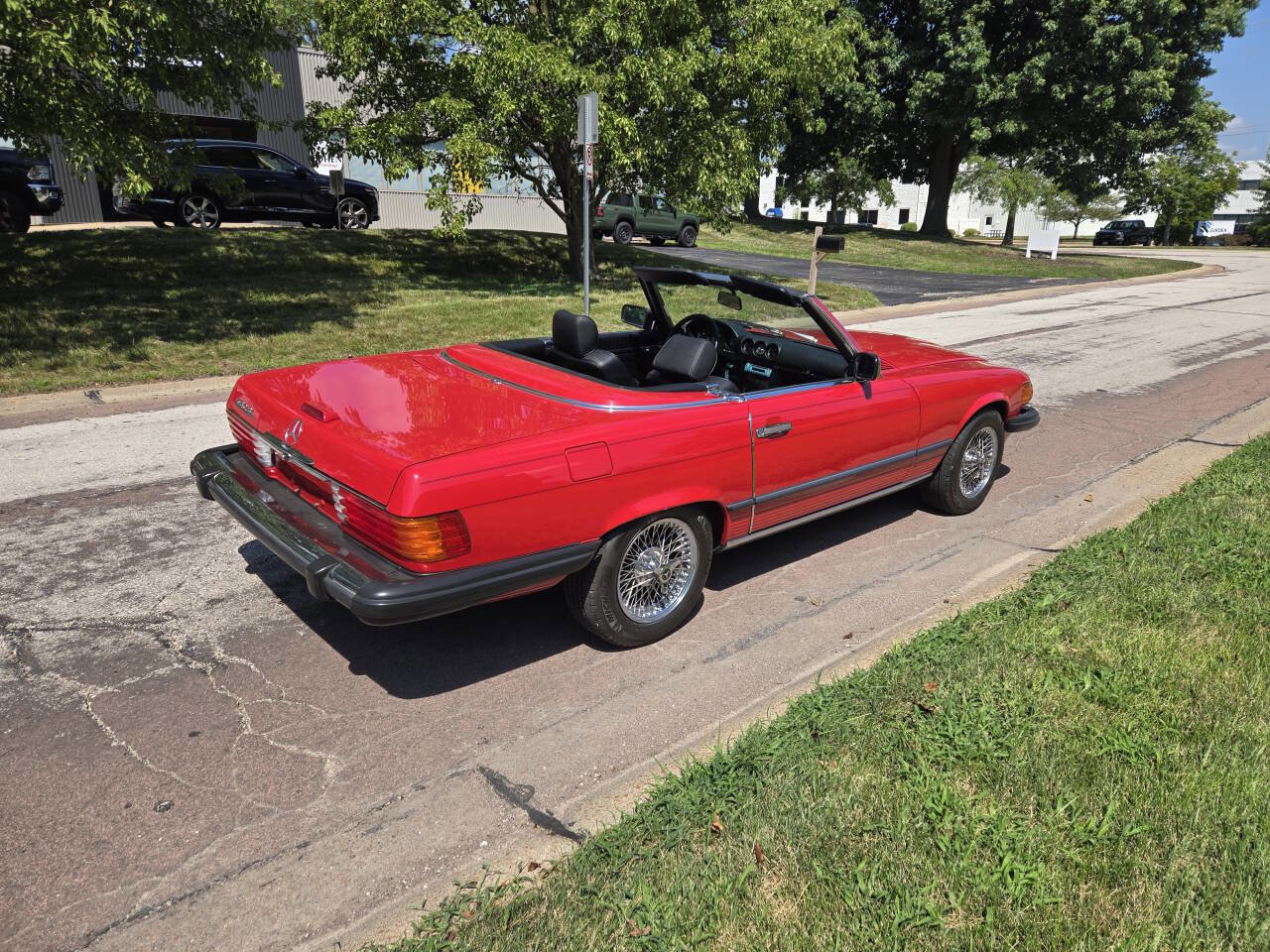 Used 1988 Mercedes-Benz 560 SL image 6