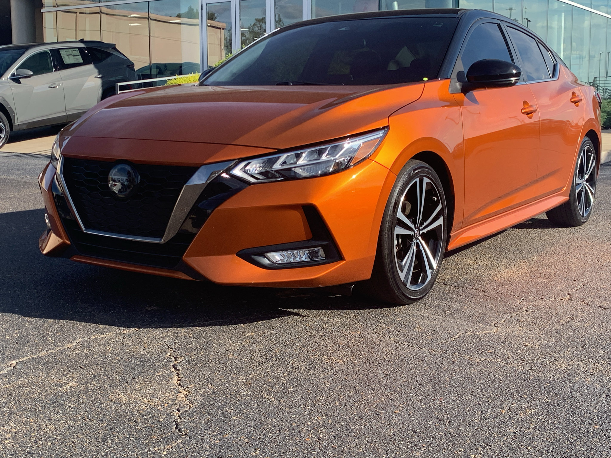 Used 2023 Nissan Sentra SR w/ Trunk Package FWD image 1