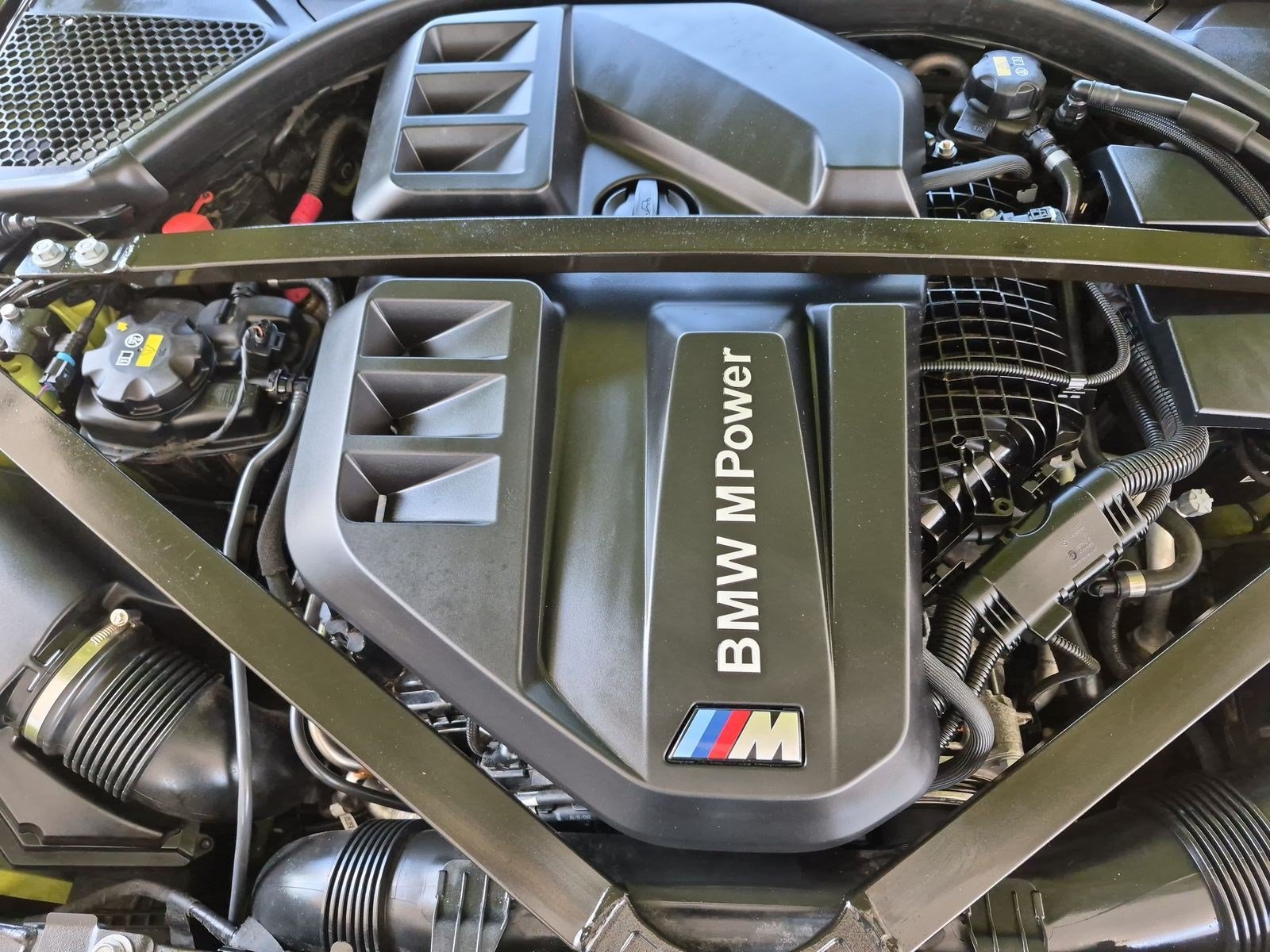 Used 2022 BMW M4 Coupe w/ Executive Package RWD image 35