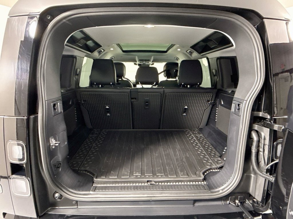 New 2026 Land Rover Defender 110 S AWD/4WD image 29