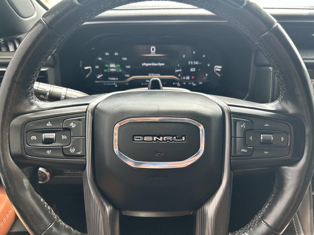 Used 2023 GMC Yukon Denali Ultimate AWD/4WD image 40