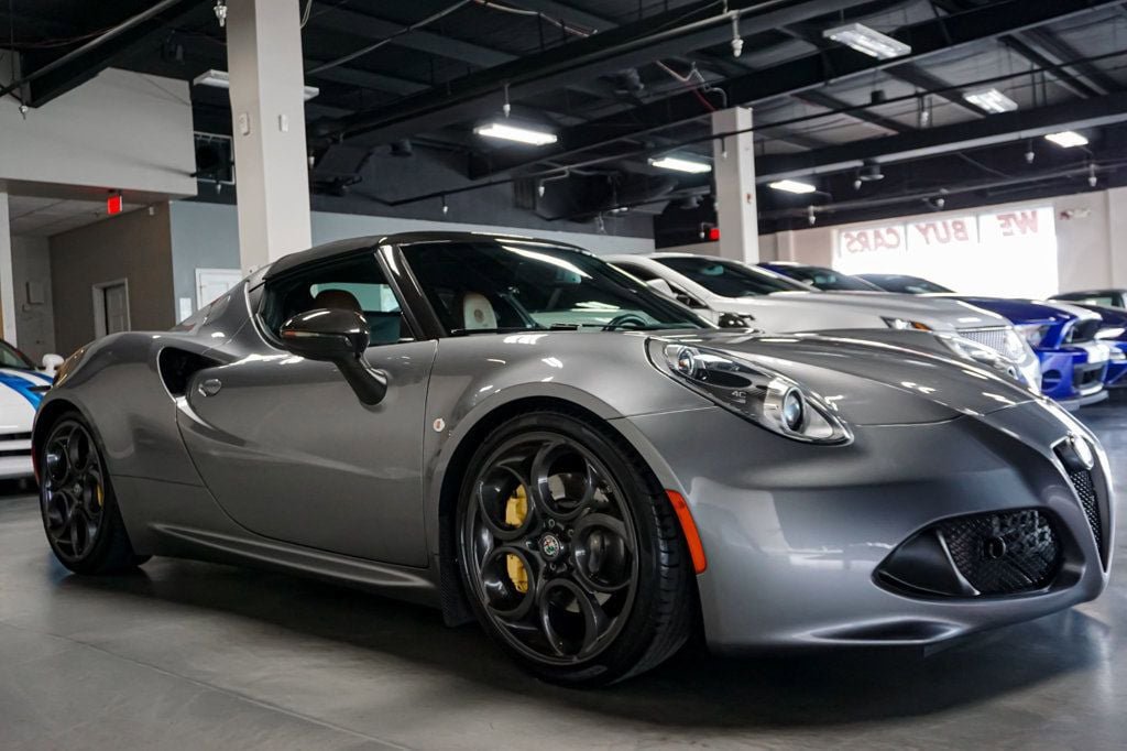 Used 2020 Alfa Romeo 4C Spider w/ Bright Package RWD image 60