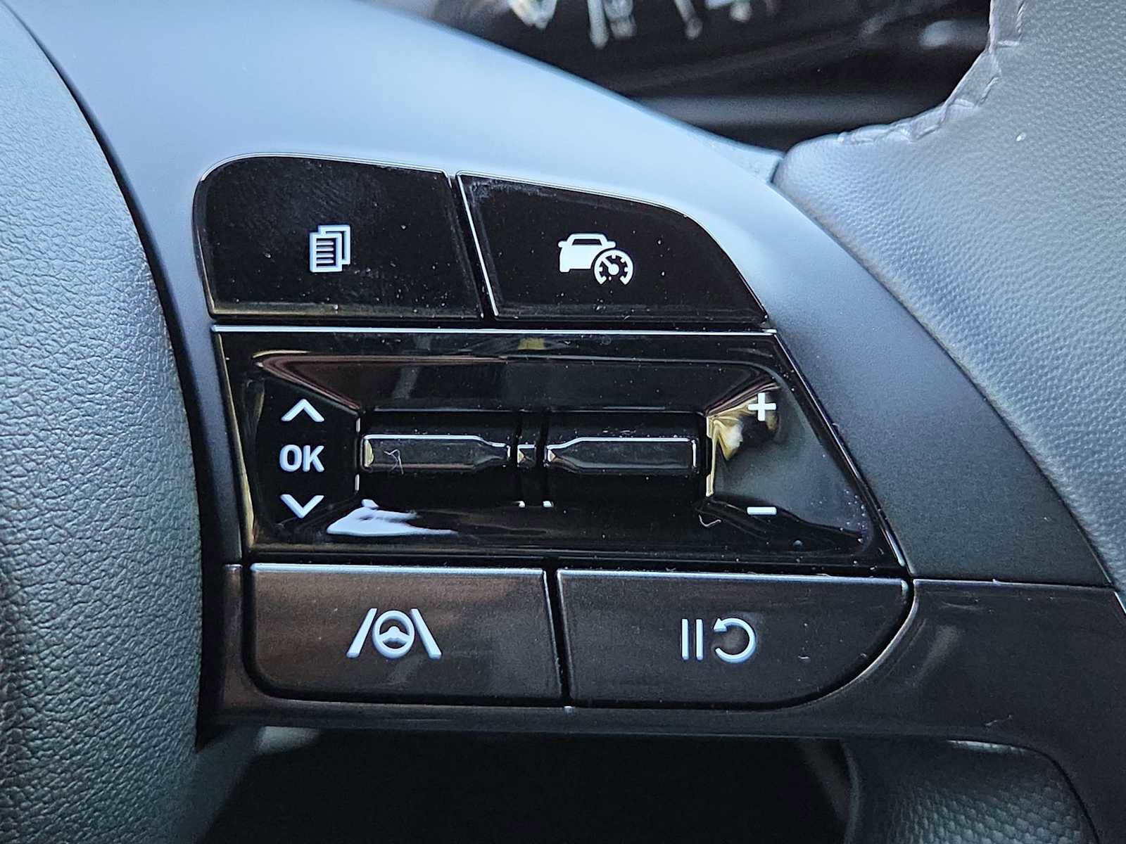 New 2026 Hyundai Elantra Sport image 24