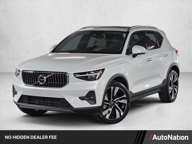 Used 2024 Volvo XC40 B5 Ultimate w/ Protection Package Premier AWD/4WD image 1