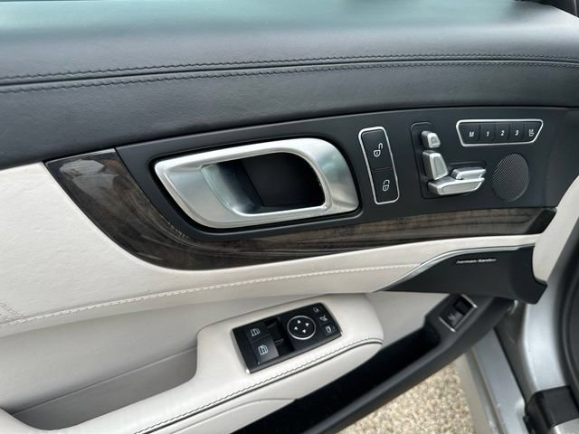 Used 2013 Mercedes-Benz SL 550 image 31
