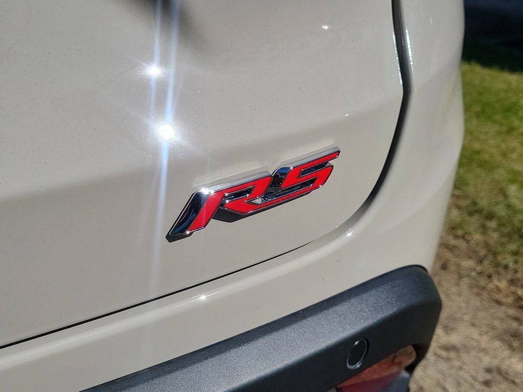 New 2026 Chevrolet Trax RS w/ Sunroof Package image 8