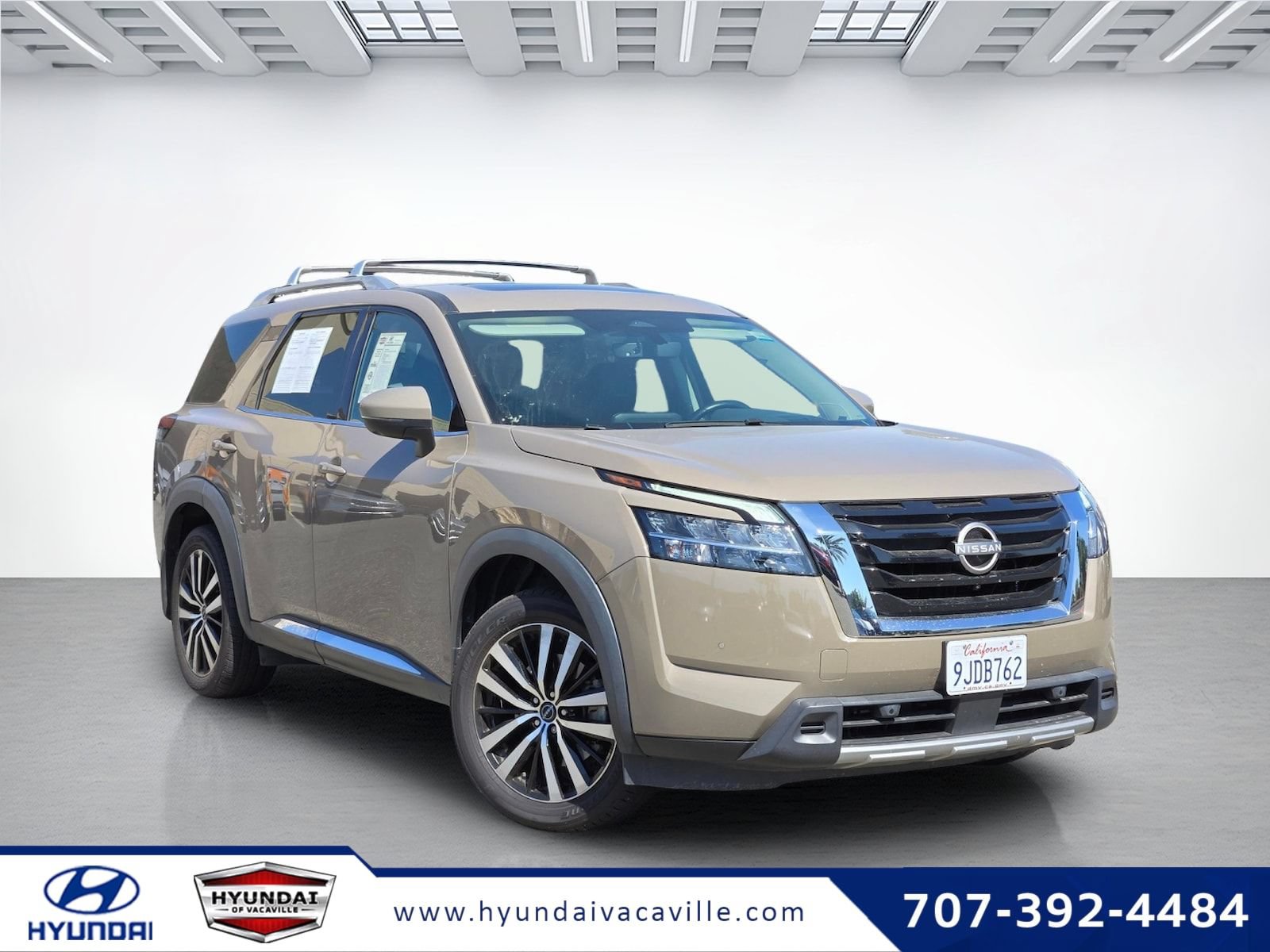 Used 2023 Nissan Pathfinder Platinum w/ Cargo Package