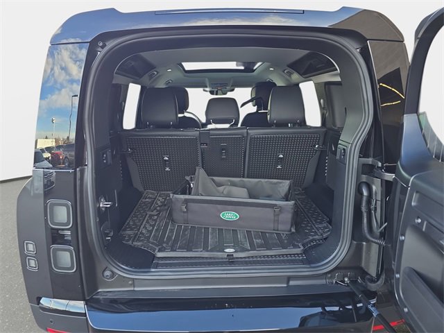 New 2026 Land Rover Defender 110 S image 21