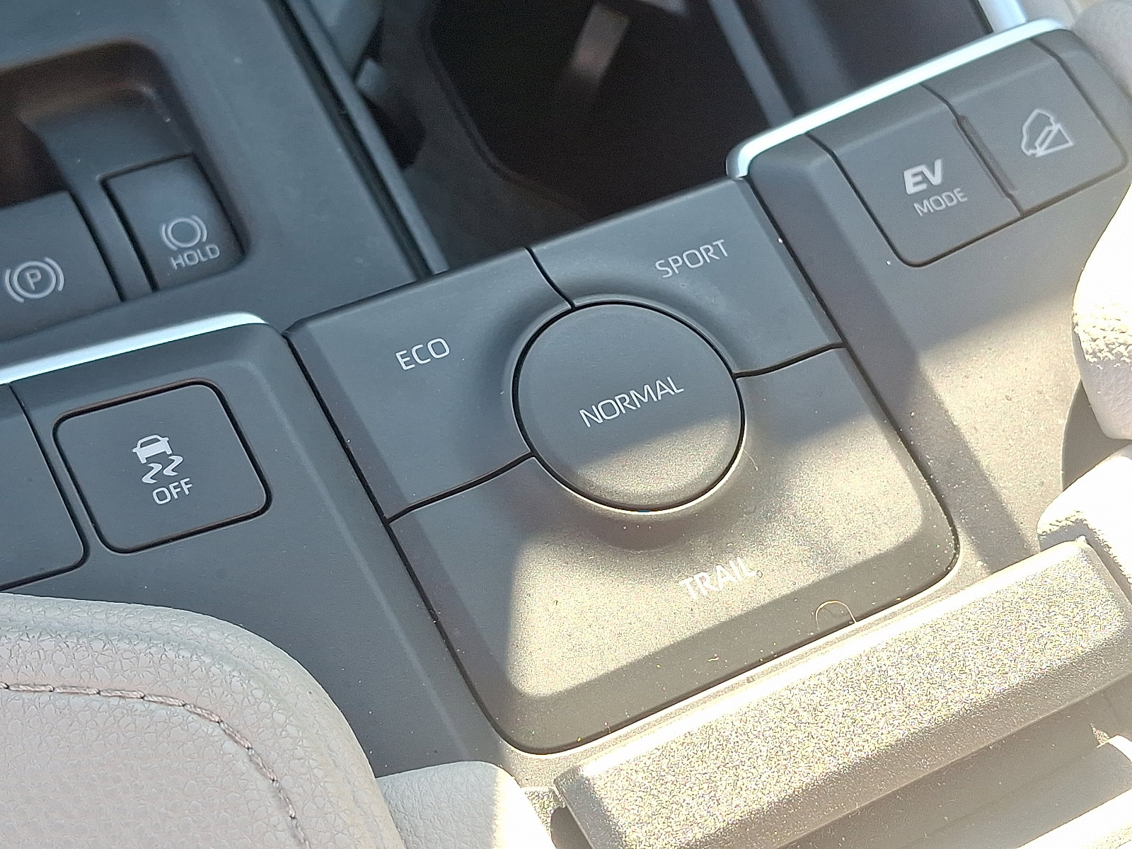 Certified 2024 Toyota Grand Highlander AWD Hybrid image 25