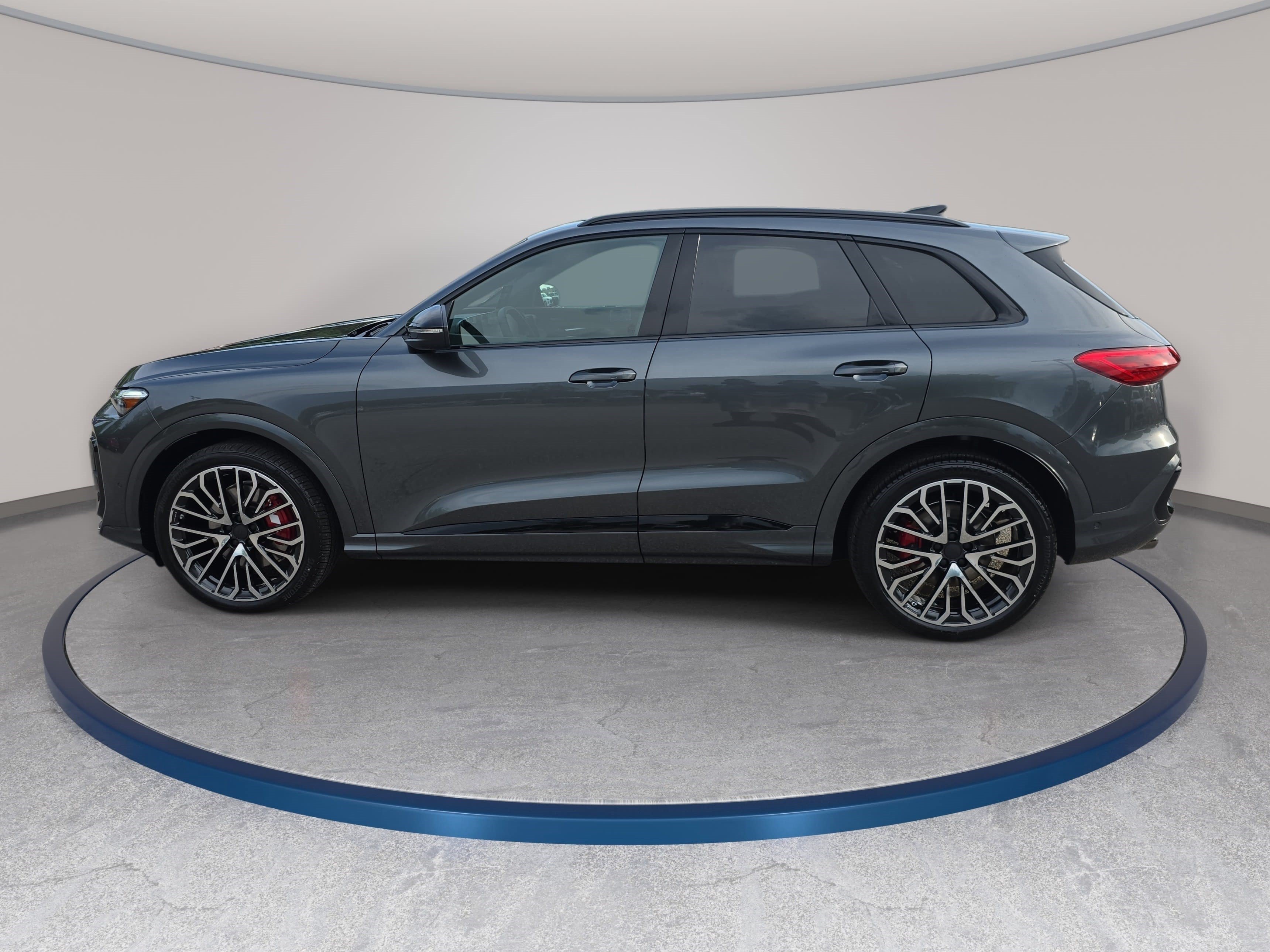 New 2026 Audi SQ5 Premium Plus AWD/4WD image 8