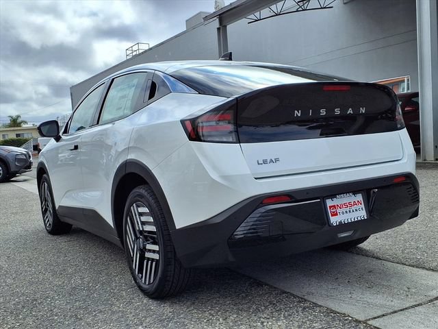 New 2026 Nissan Leaf SV+ w/ Illuminated Package FWD image 10