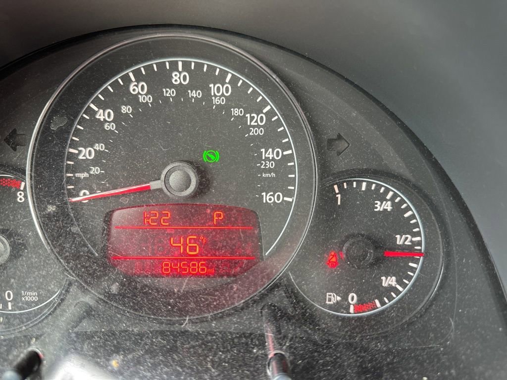 Used 2012 Volkswagen Beetle 2.5 image 26