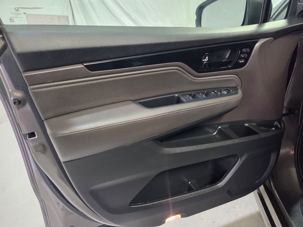 Used 2023 Honda Odyssey Touring image 15
