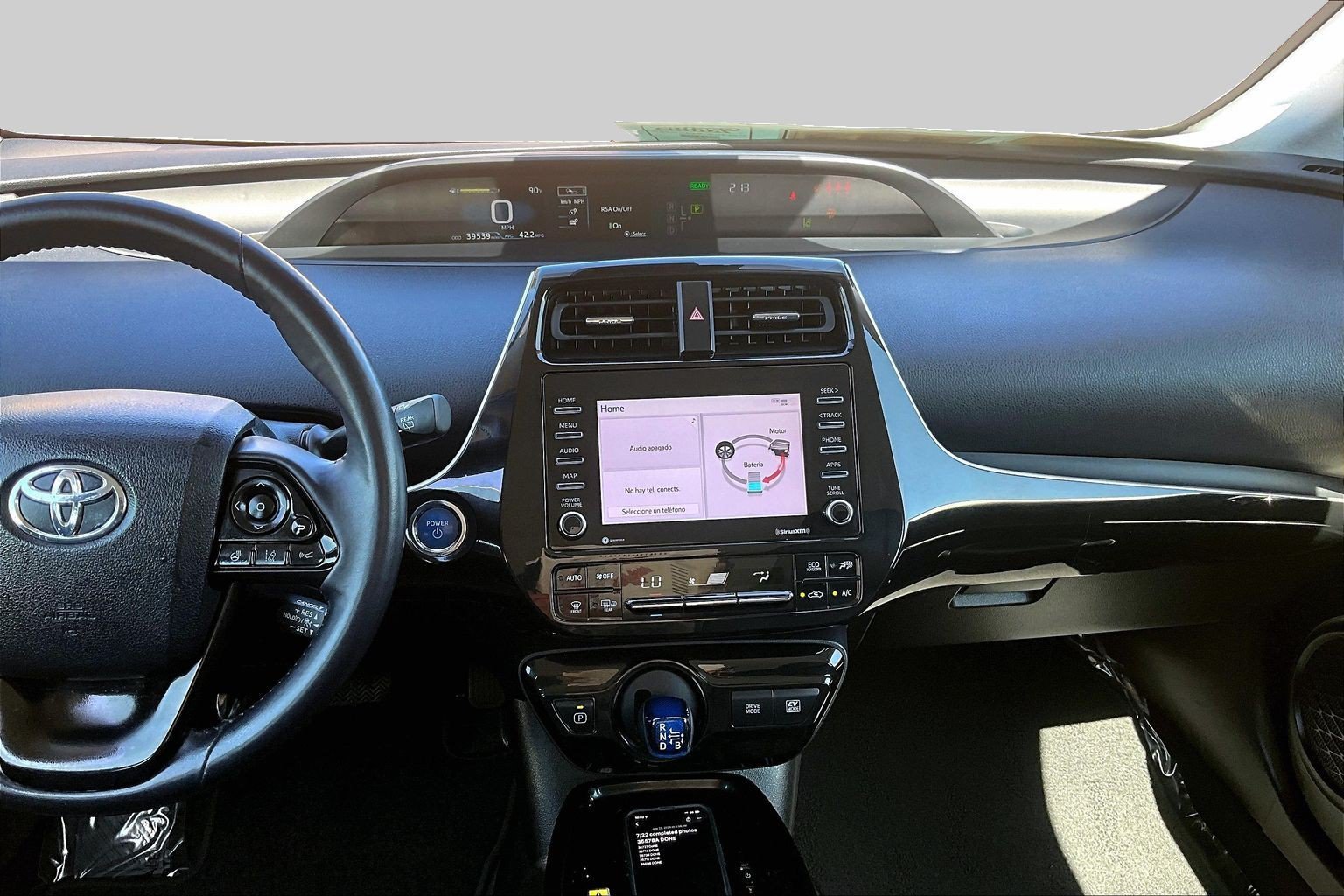 Used 2022 Toyota Prius XLE FWD image 6