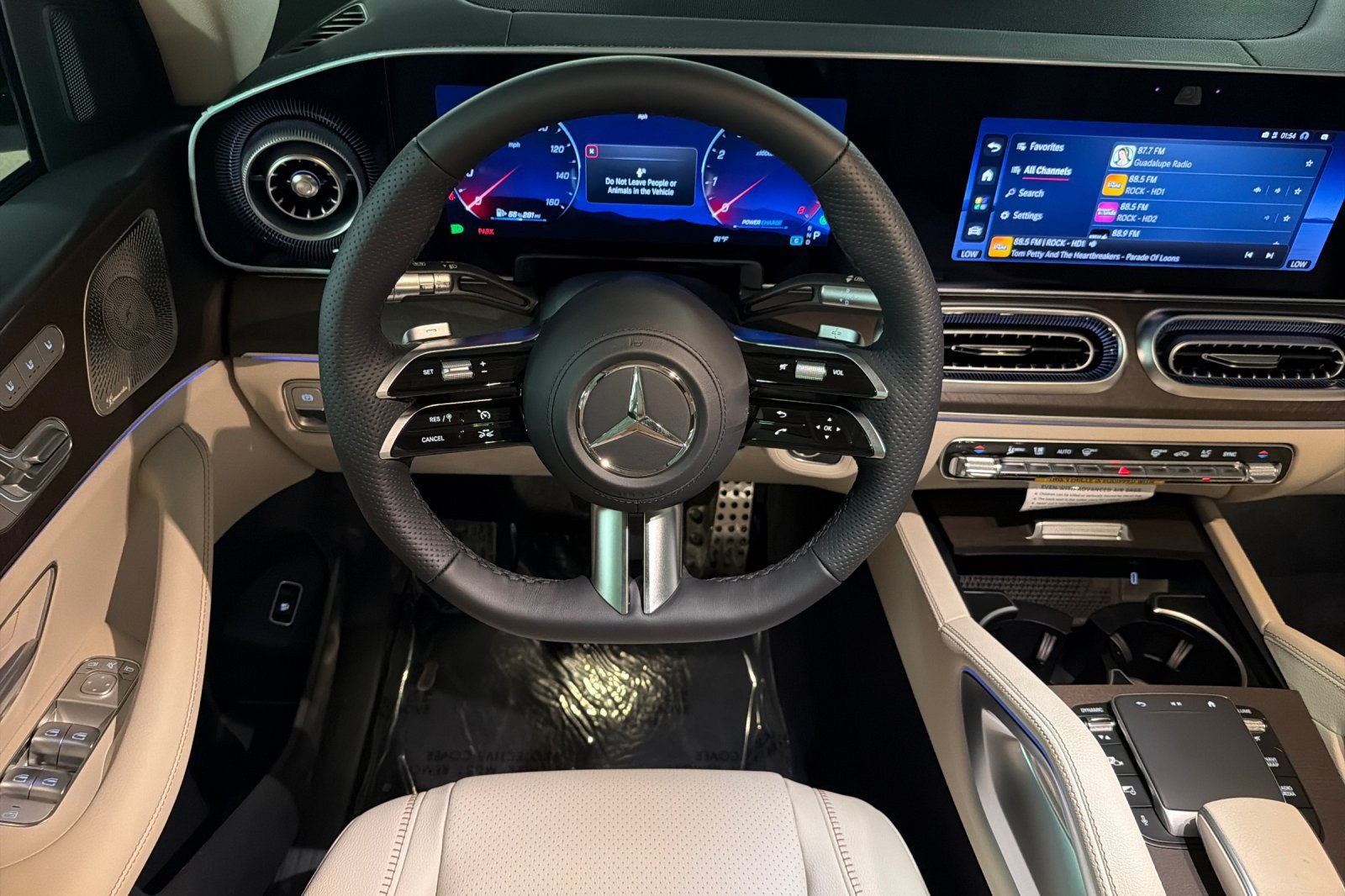 New 2027 Mercedes-Benz GLS 450 4MATIC image 13