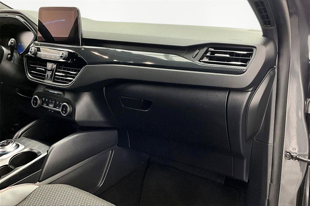 Used 2025 Ford Escape ST-Line image 17