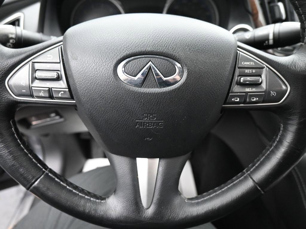 Used 2016 INFINITI Q50 Hybrid AWD image 16