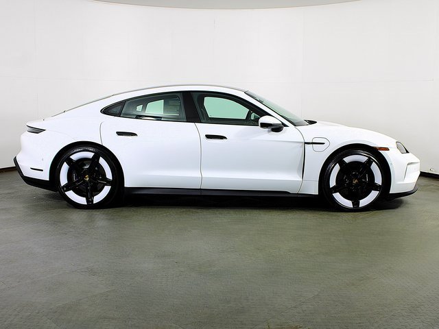 New 2025 Porsche Taycan image 8