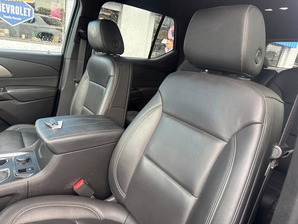 Used 2023 Chevrolet Traverse LT w/ LPO, Floor Liner Package AWD/4WD image 35