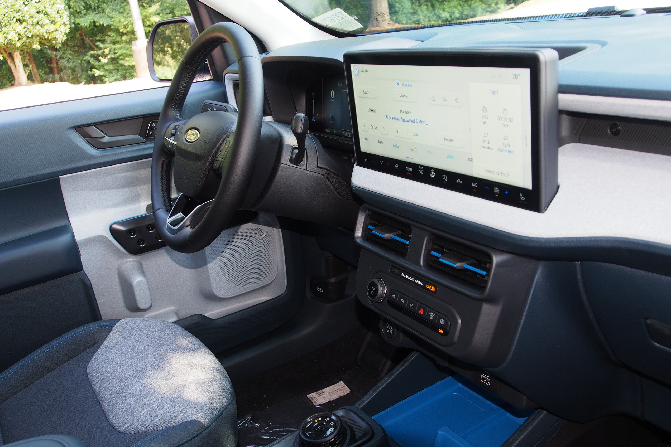 New 2026 Ford Maverick XLT w/ XLT Luxury Package FWD image 10