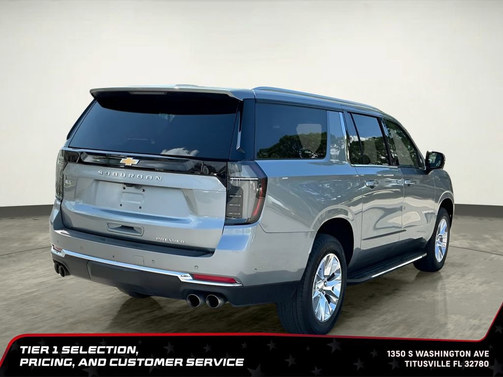 Used 2025 Chevrolet Suburban Premier RWD image 7