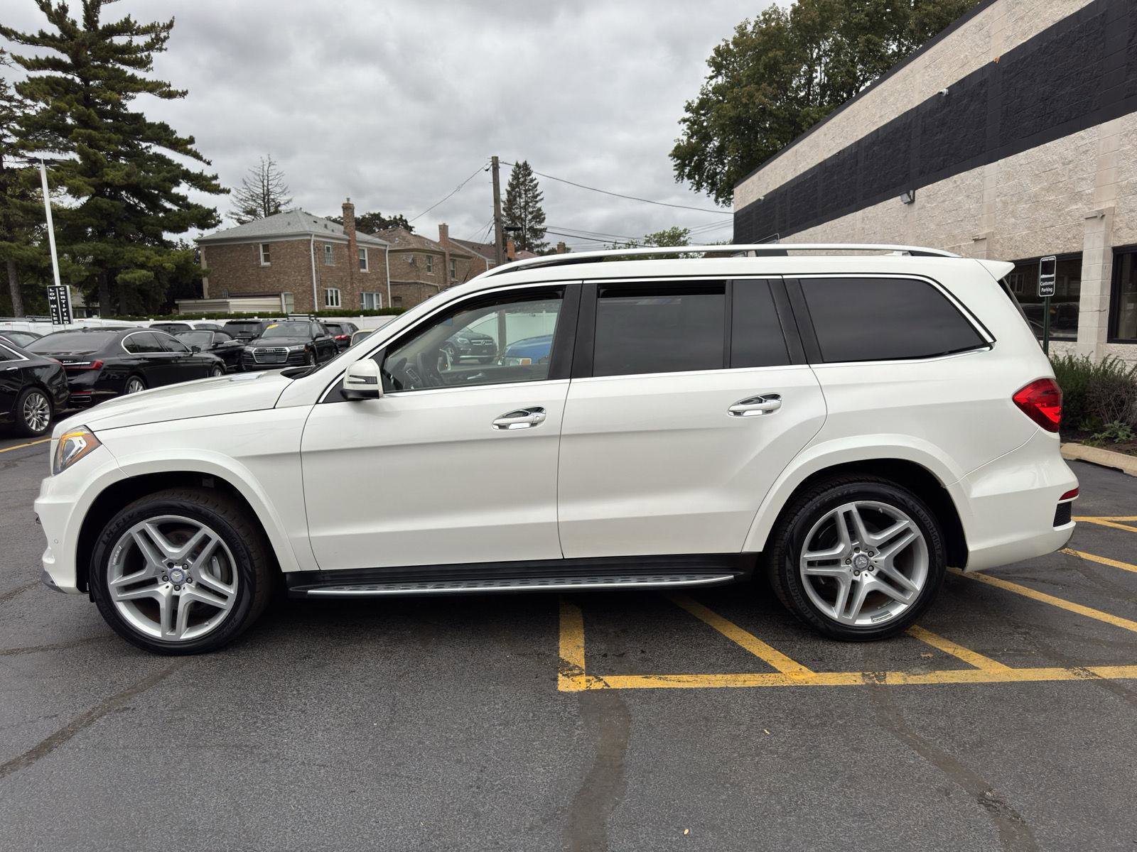 Used 2014 Mercedes-Benz GL 550 4MATIC image 18