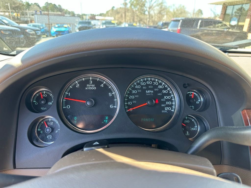 Used 2013 Chevrolet Silverado 1500 LTZ w/ LTZ White Diamond Edition image 17