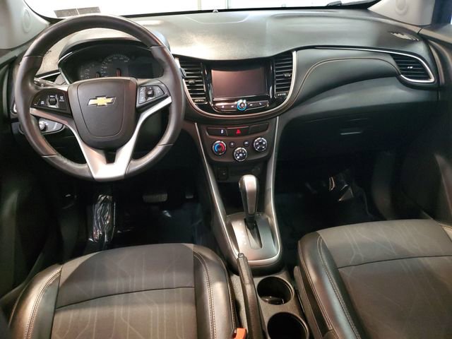 Used 2017 Chevrolet Trax LT w/ LT Convenience Package image 13