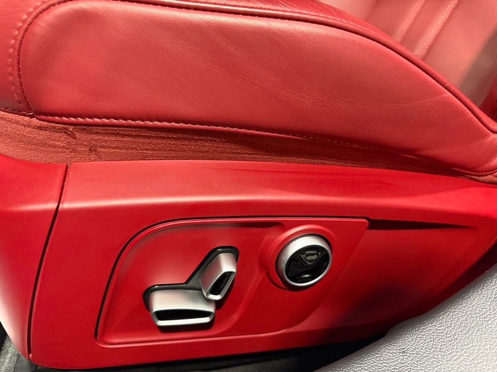 Used 2022 Maserati Quattroporte Modena Q4 image 24