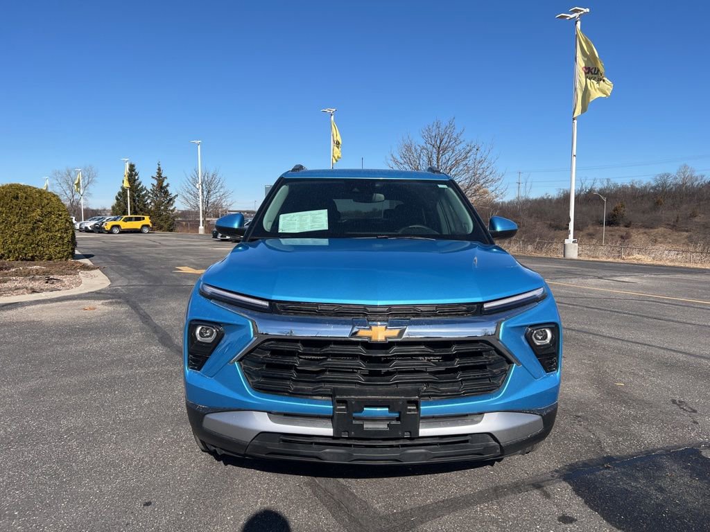 Used 2026 Chevrolet TrailBlazer LT w/ LT Cold Weather Package image 2