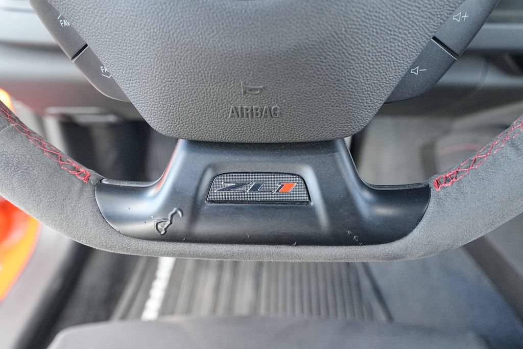 Used 2019 Chevrolet Camaro ZL1 RWD image 33
