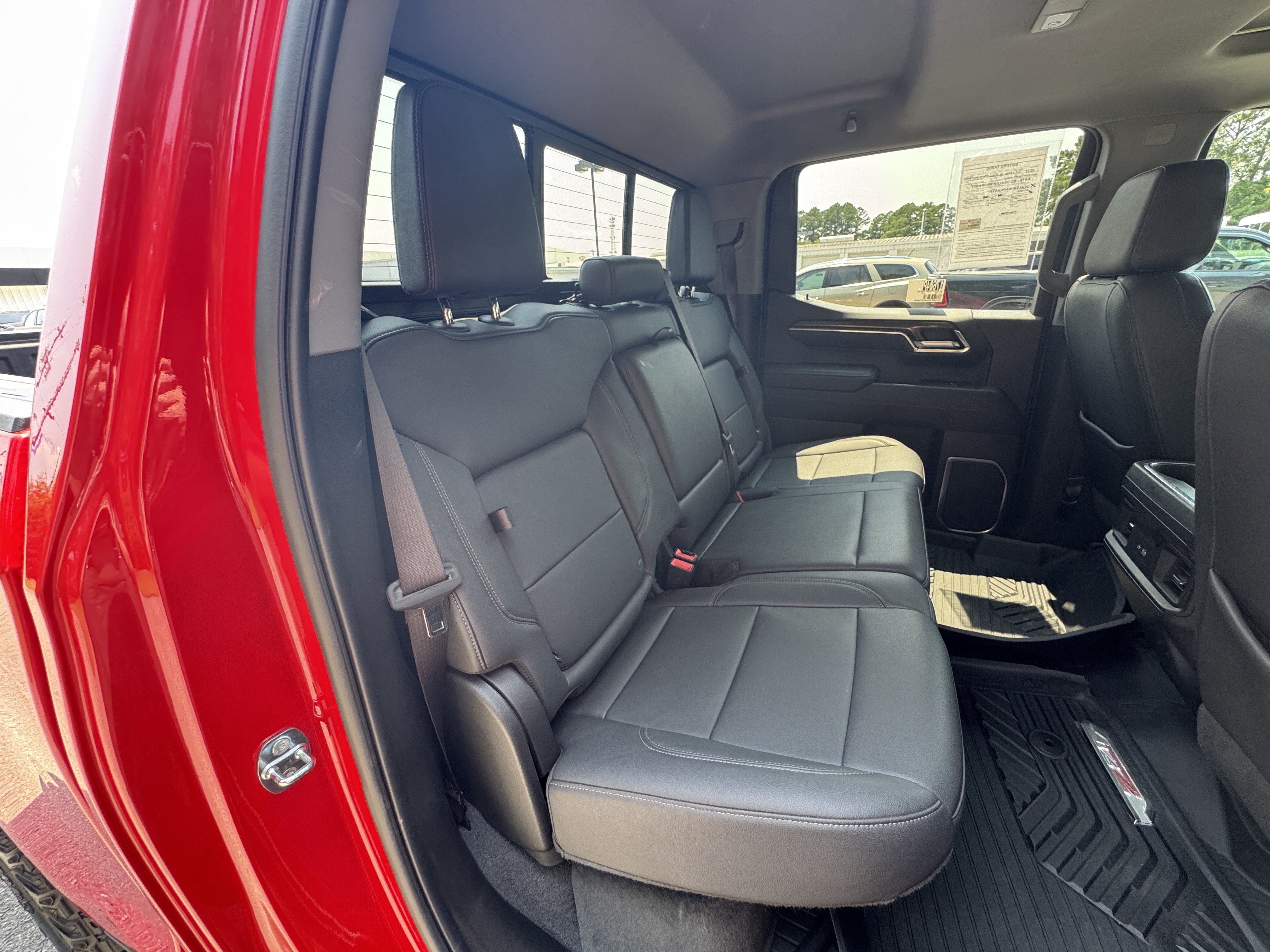 Used 2023 Chevrolet Silverado 1500 LT Trail Boss w/ LT Trail Boss Premium Package AWD/4WD image 19