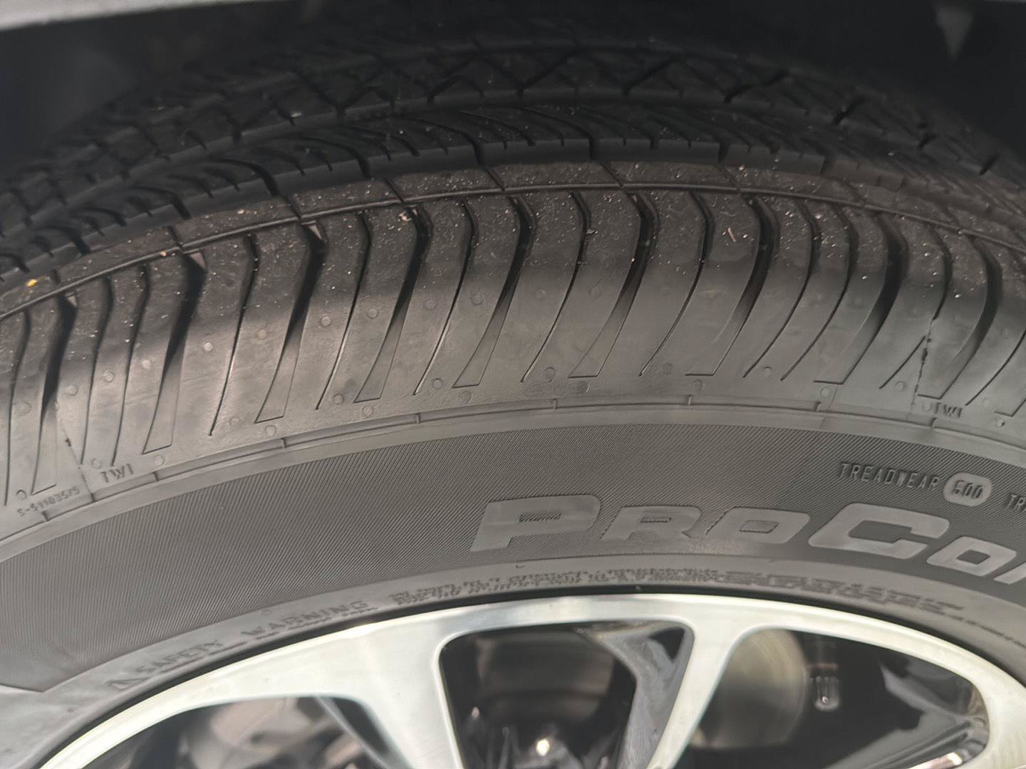 Used 2024 Chevrolet TrailBlazer LT w/ Convenience Package FWD image 3