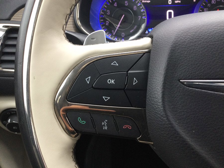 Used 2015 Chrysler 200 C w/ Navigation & Sound Group I image 21