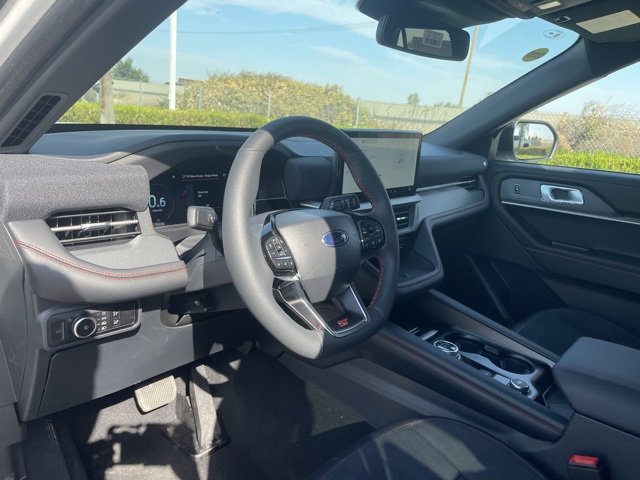 New 2025 Ford Explorer ST image 9