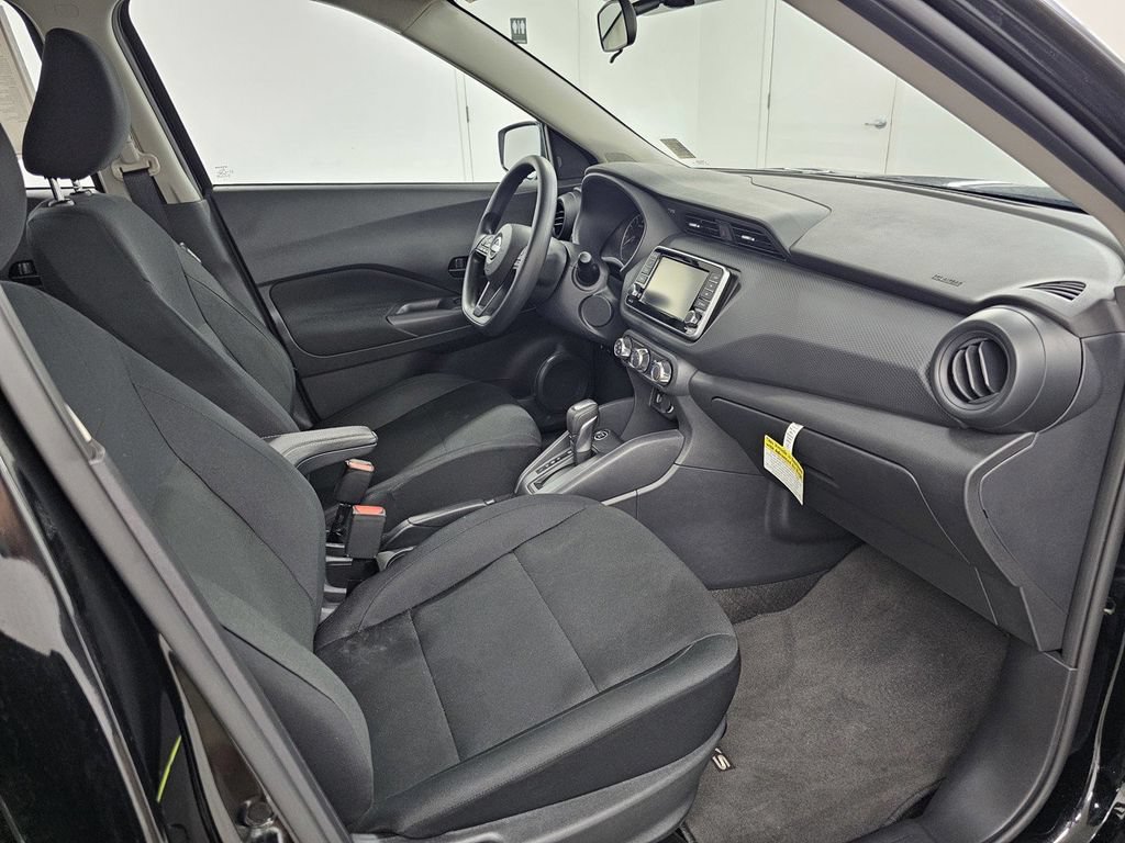 Used 2025 Nissan Kicks Play S FWD image 20
