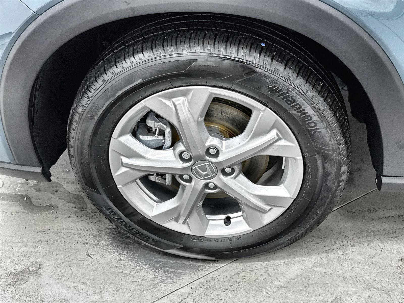 Certified 2025 Honda HR-V LX image 10