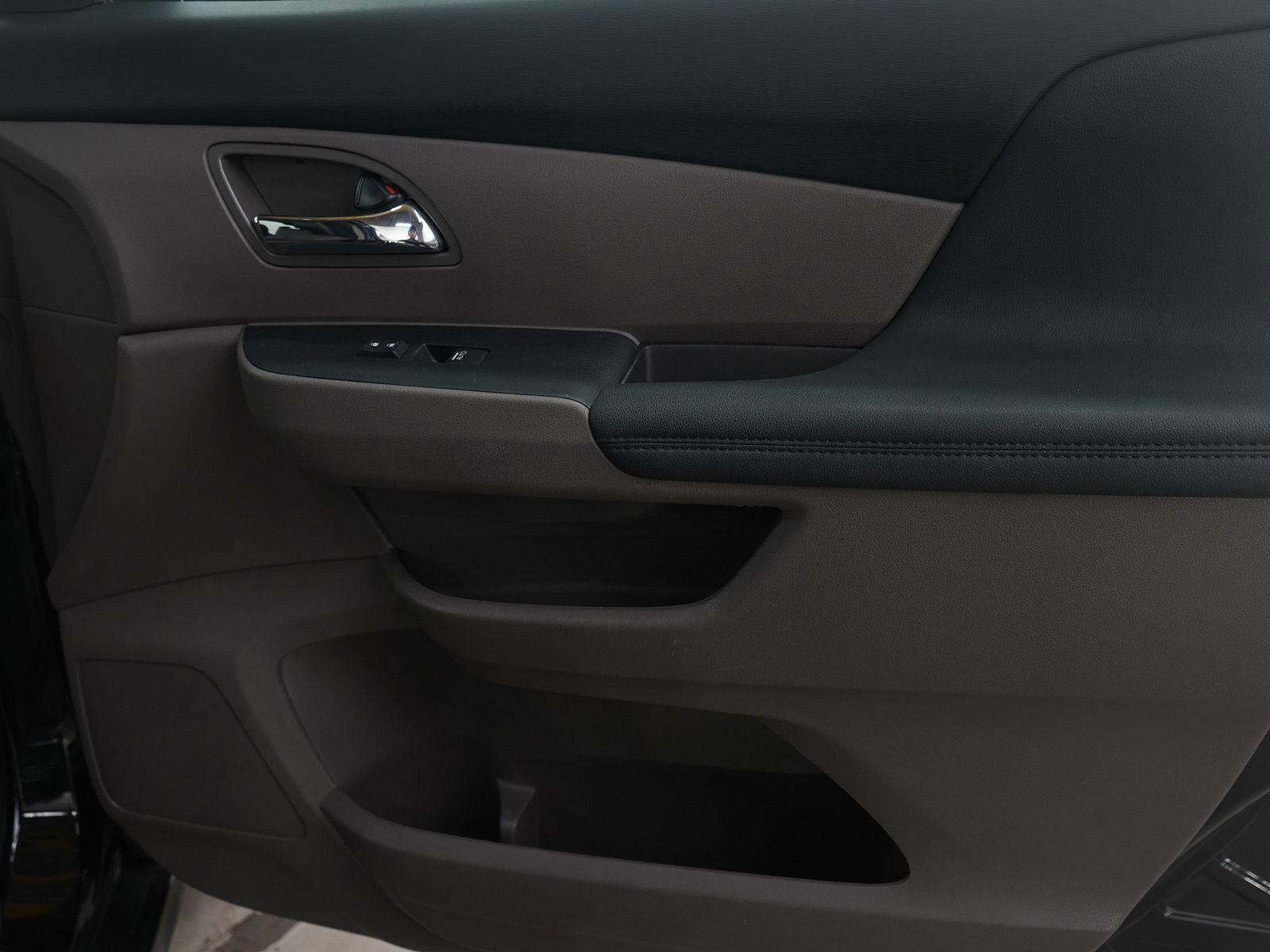 Used 2015 Honda Odyssey EX-L image 9