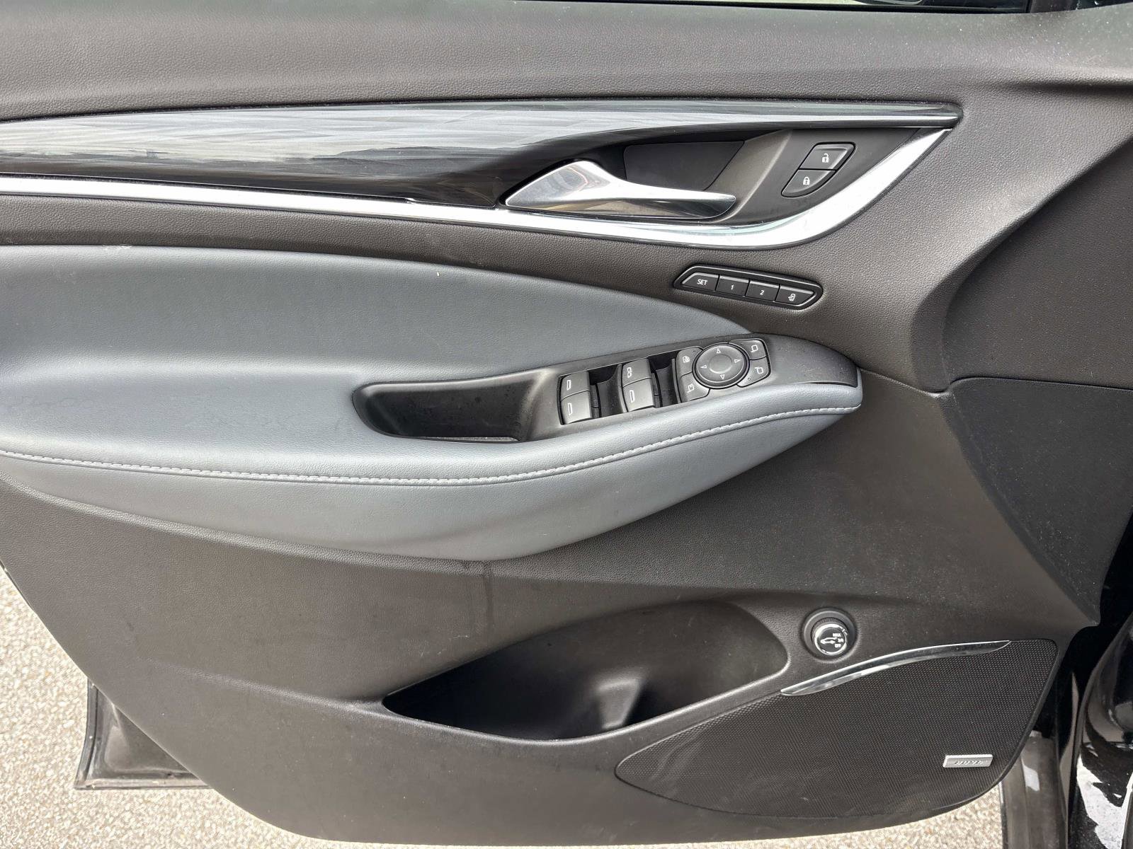 Used 2023 Buick Enclave Premium w/ Experience Buick Package image 12