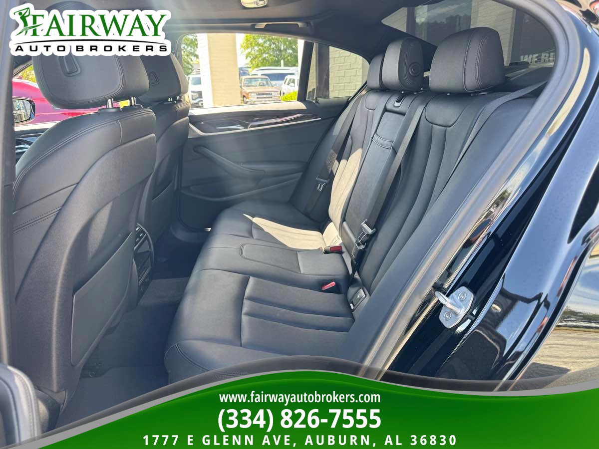 Used 2019 BMW 530i RWD image 11