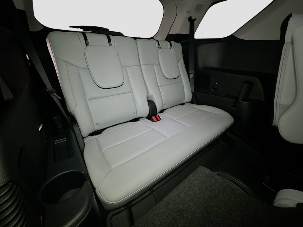 New 2026 Ford Explorer Platinum w/ LUX Leather Package AWD/4WD image 33