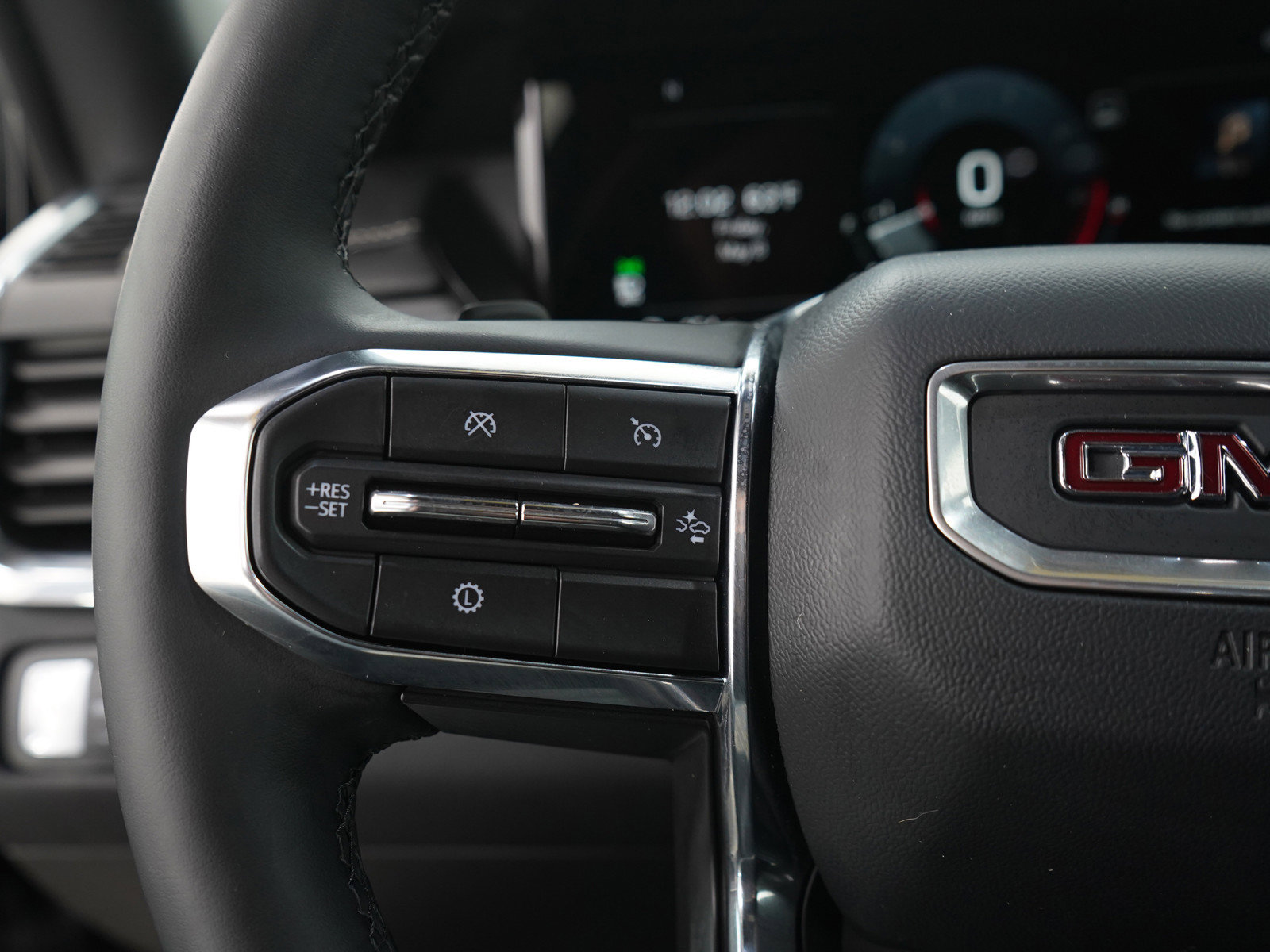 Used 2025 GMC Acadia Elevation w/ Elevation Premium Package AWD/4WD image 25