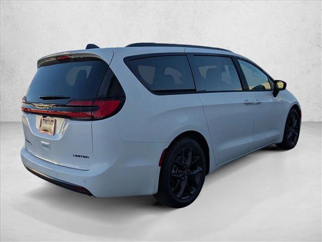 New 2026 Chrysler Pacifica Limited video 2