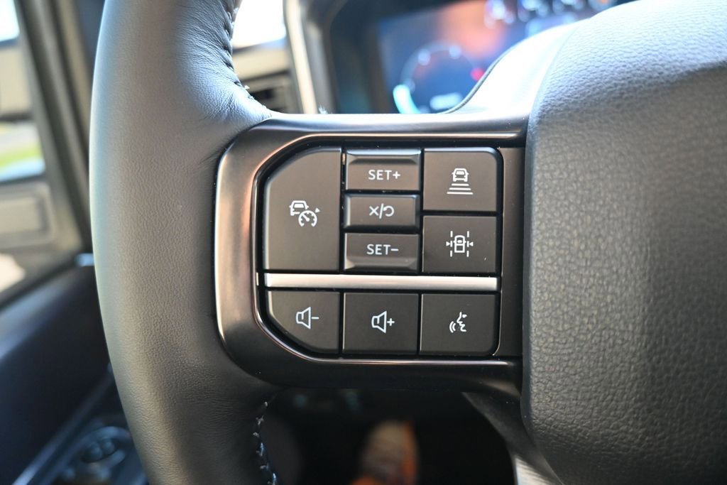 New 2026 Ford F350 Platinum w/ FX4 Off-Road Package AWD/4WD image 42