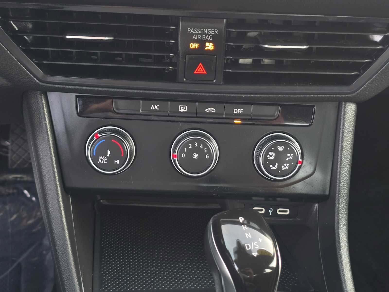 Used 2024 Volkswagen Jetta S image 28