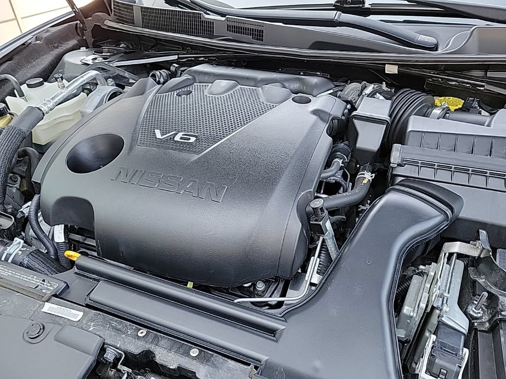 Used 2023 Nissan Maxima SR w/ Sport Mat Group FWD image 38