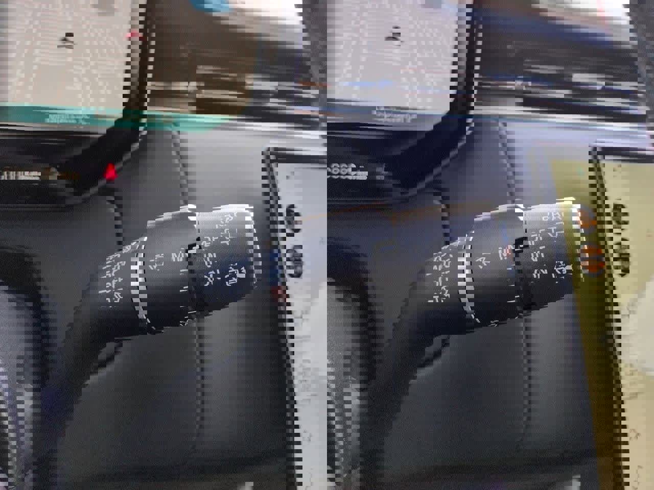 New 2026 Land Rover Range Rover SE image 27