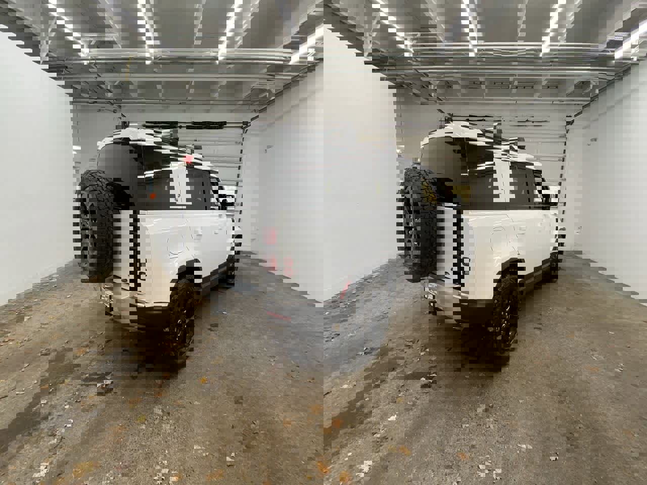 Used 2020 Land Rover Defender 110 HSE image 6