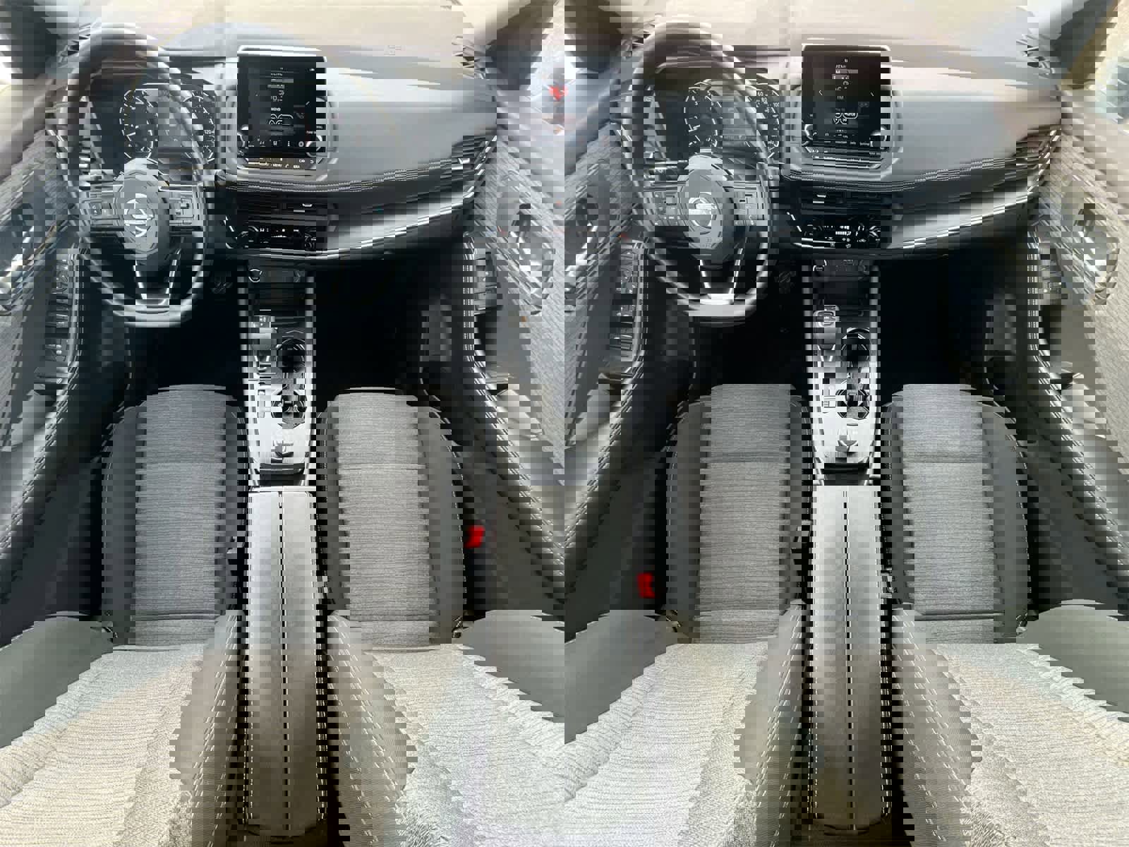 Used 2023 Nissan Rogue SV image 15