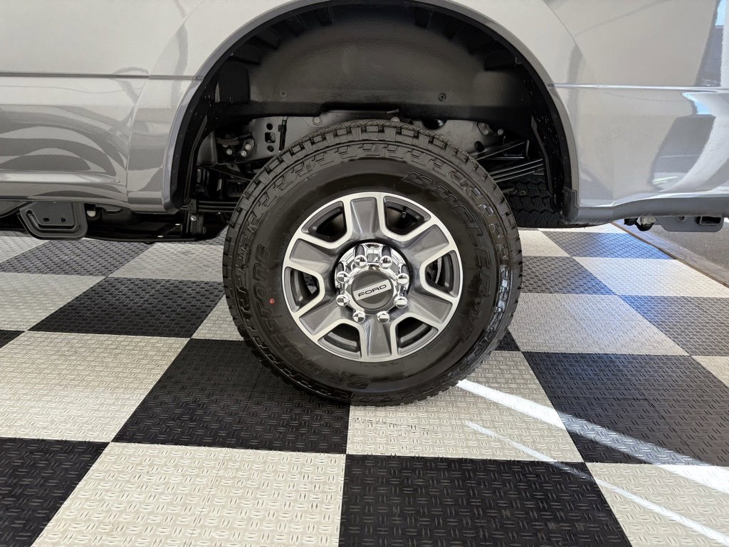 New 2026 Ford F350 4x4 Crew Cab Super Duty image 11